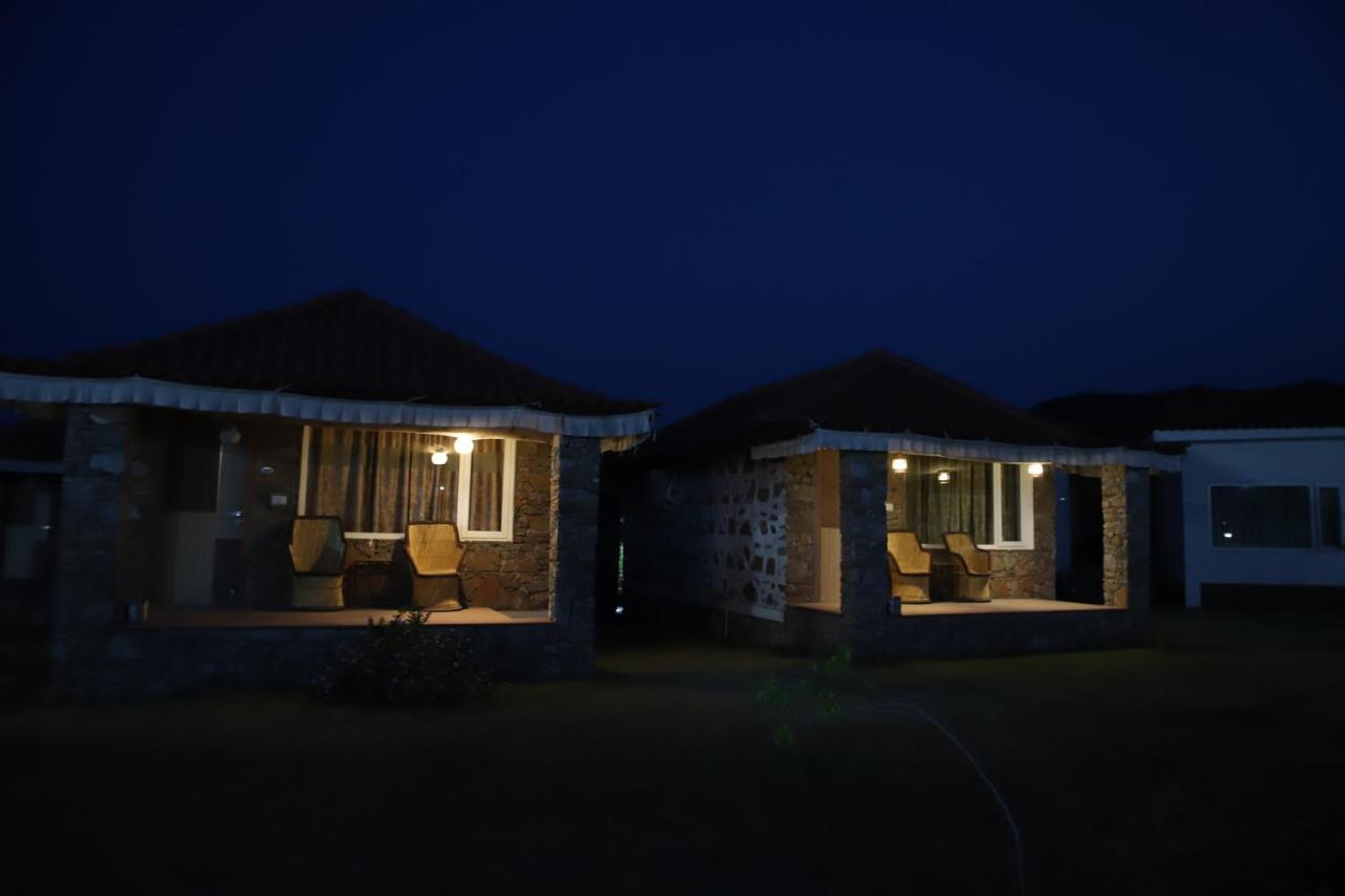 Virat Resorts, Sariska Rajasthan Bairāt Buitenkant foto