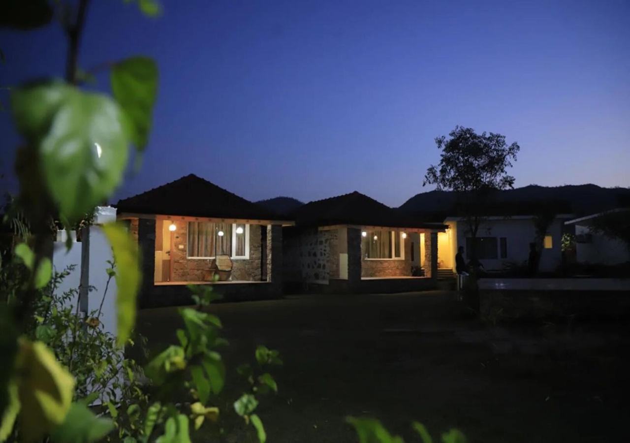 Virat Resorts, Sariska Rajasthan Bairāt Buitenkant foto