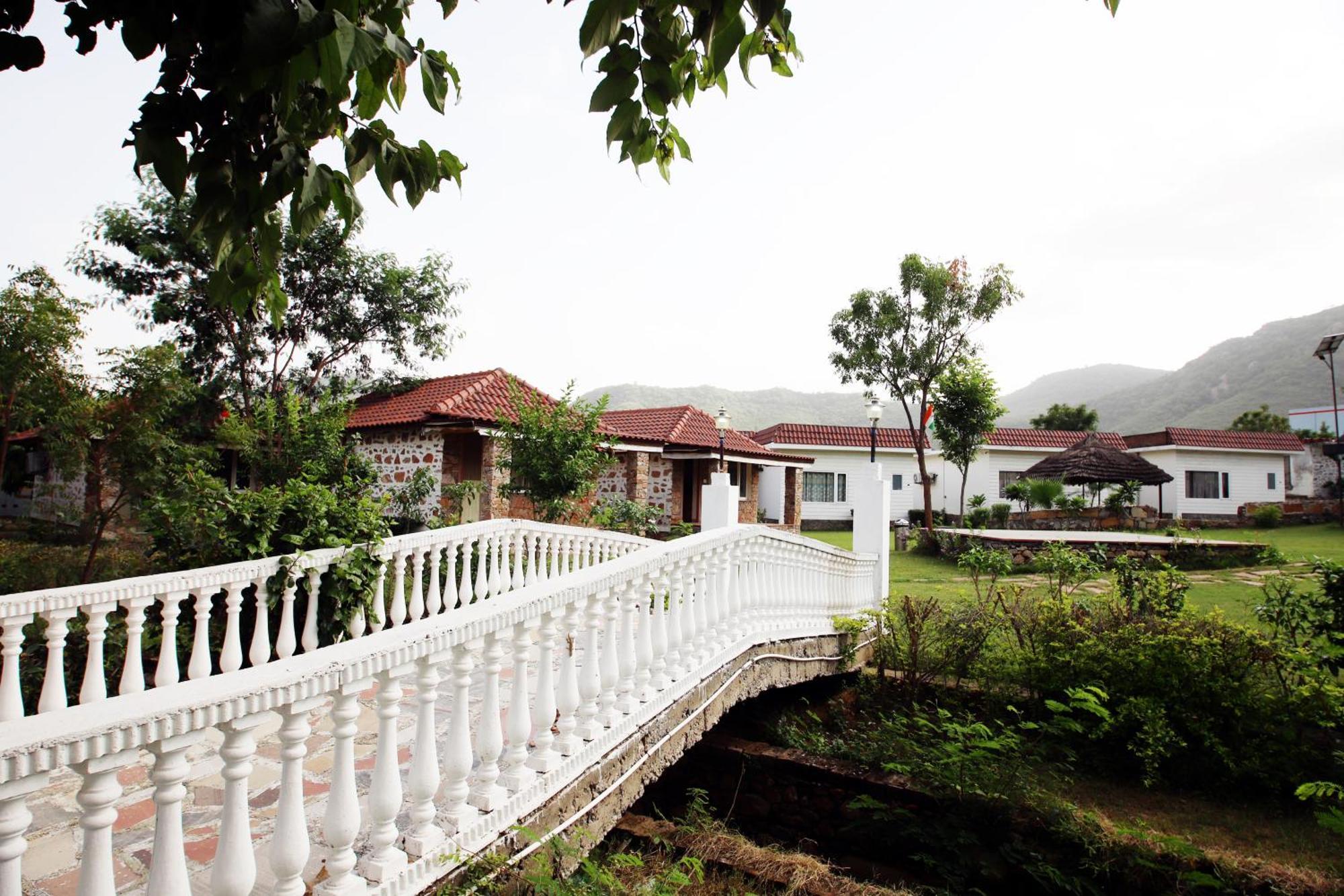 Virat Resorts, Sariska Rajasthan Bairāt Buitenkant foto